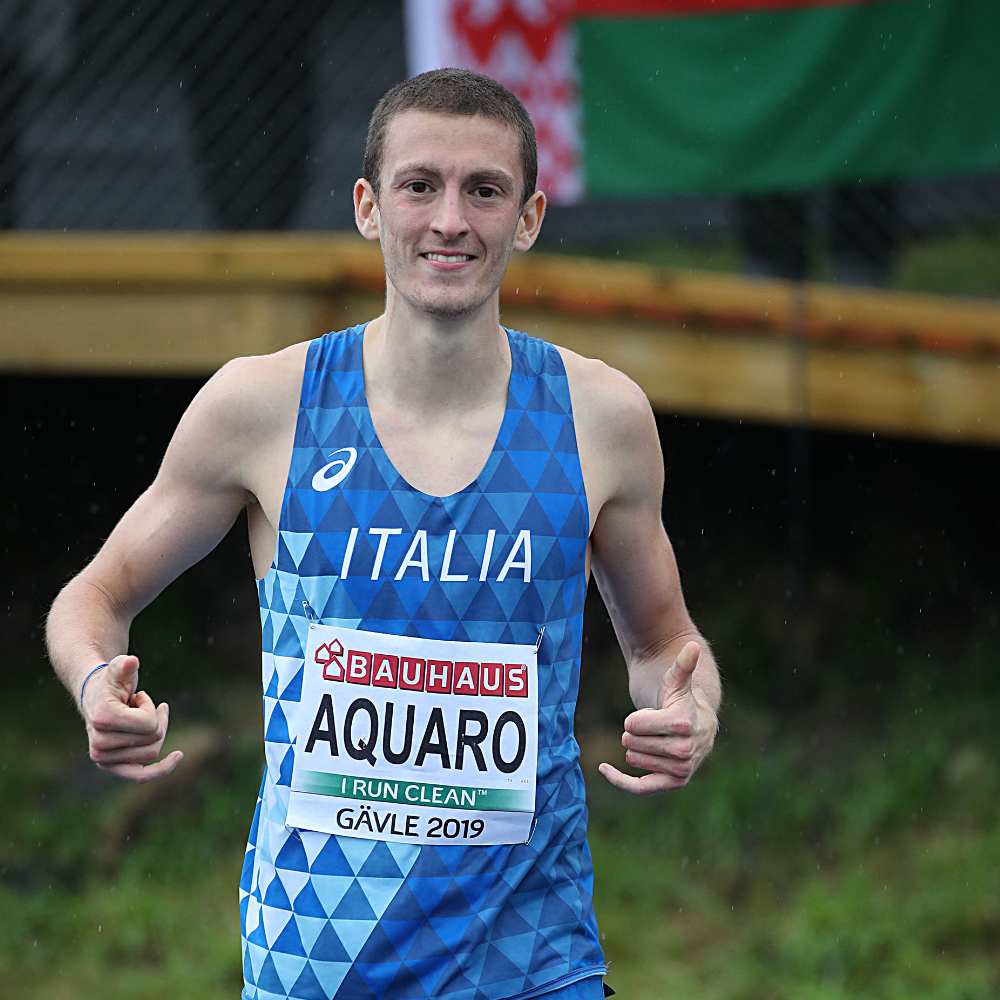 GABRIELE AQUARO • Mezzofondista 800 - 1500 metri - due volte vicecampione italiano assoluto indoor negli 800 metri e medaglia di bronzo ai Campionati Italiani Assoluti - Maglia azzurra agli Europei Indoor, agli Europei U23, agli Europei Juniores e ai Mondiali Juniores.