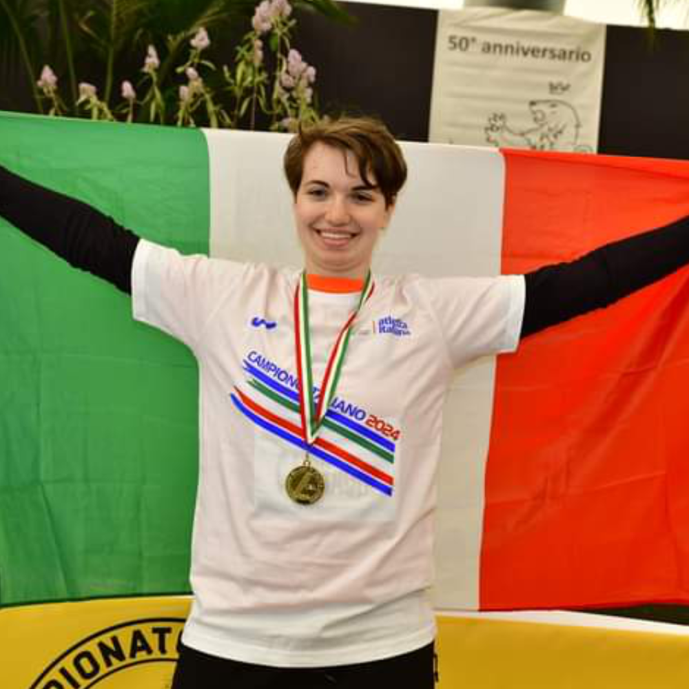 MELISSA CASIRAGHI • Campionessa italiana Cadette nel getto del peso - Campionessa italiana Allieve nel lancio del martello - Campionessa italiana Juniores nel lancio del martello - Maglia Azzurra Europei U18.